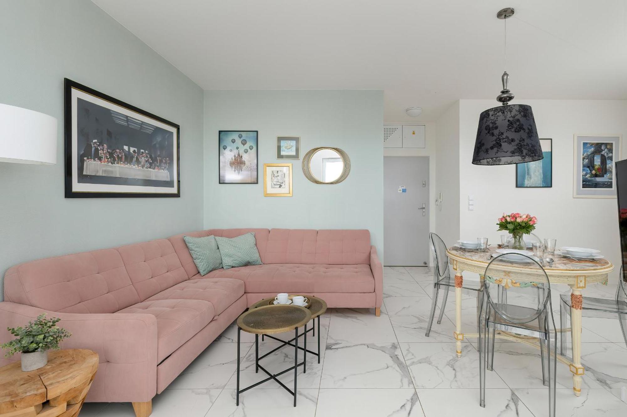 Onyx Seaview By Rent Like